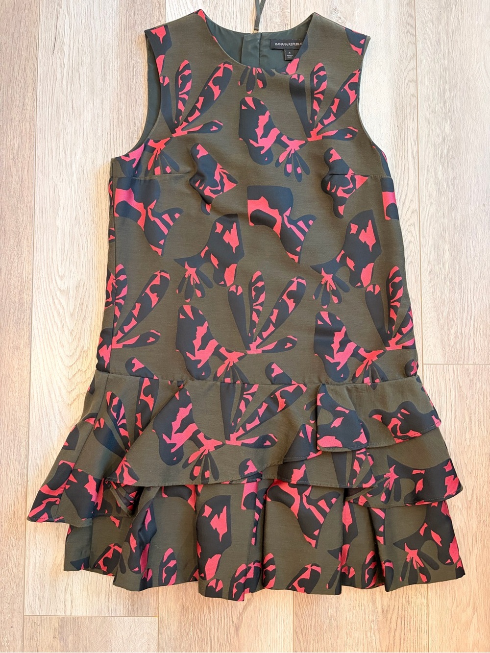 Banana Republic Olive & Coral Floral Ruffle Hem Dress